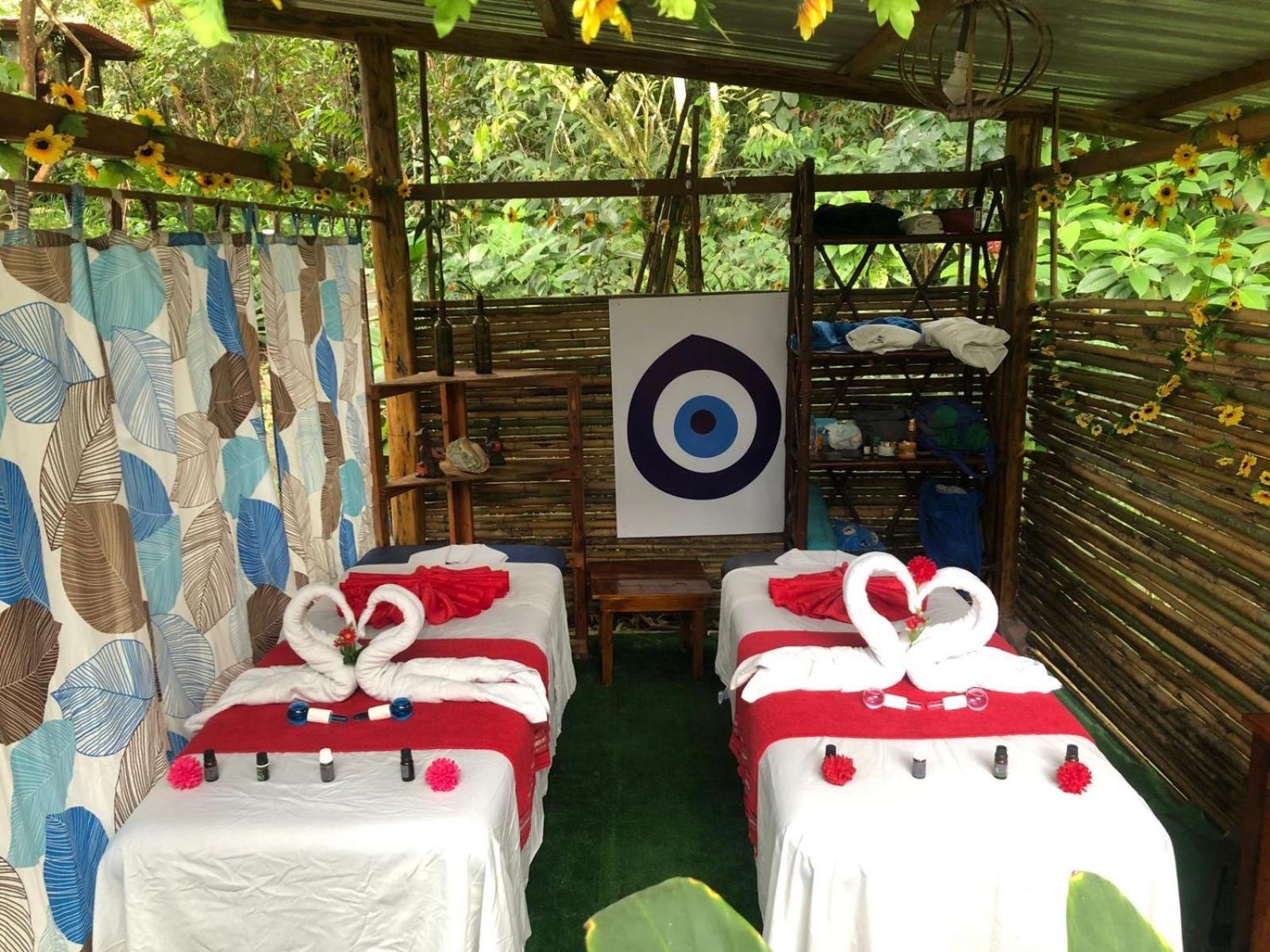 Cabanas Bambu Mindo Esterno foto